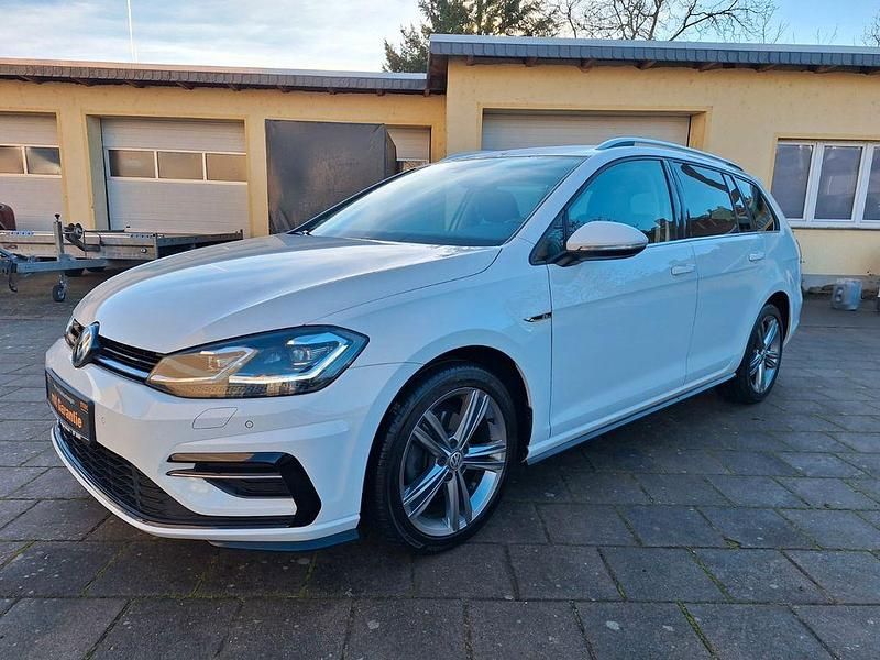 Weiß Gebraucht 2018 VW Golf VII R-line Kombi | 18.990 € (Fairer Preis) - Bild 1/4