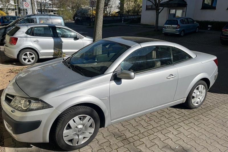 Silber Gebraucht 2007 Renault Mégane Cabriolet Dynamique Cabrio | 3.000 € - Bild 1/4