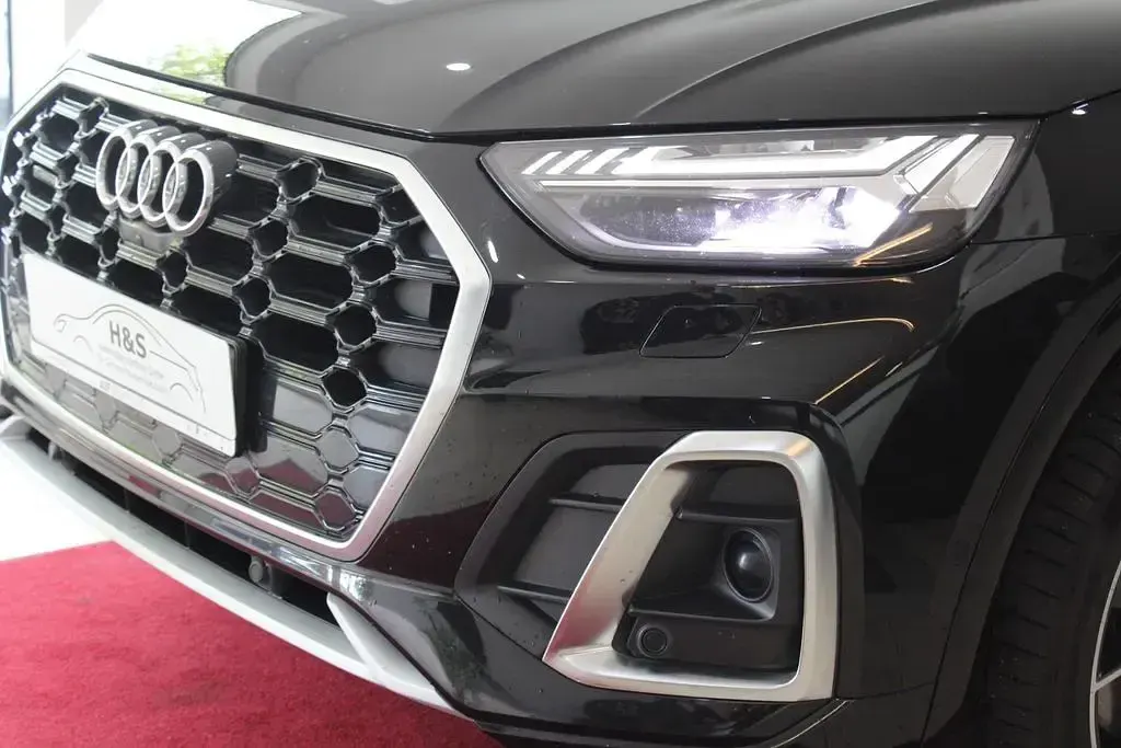 Second-hand Audi Q5 S-Line 286 CP (210 kW) 2023 Negru SUV