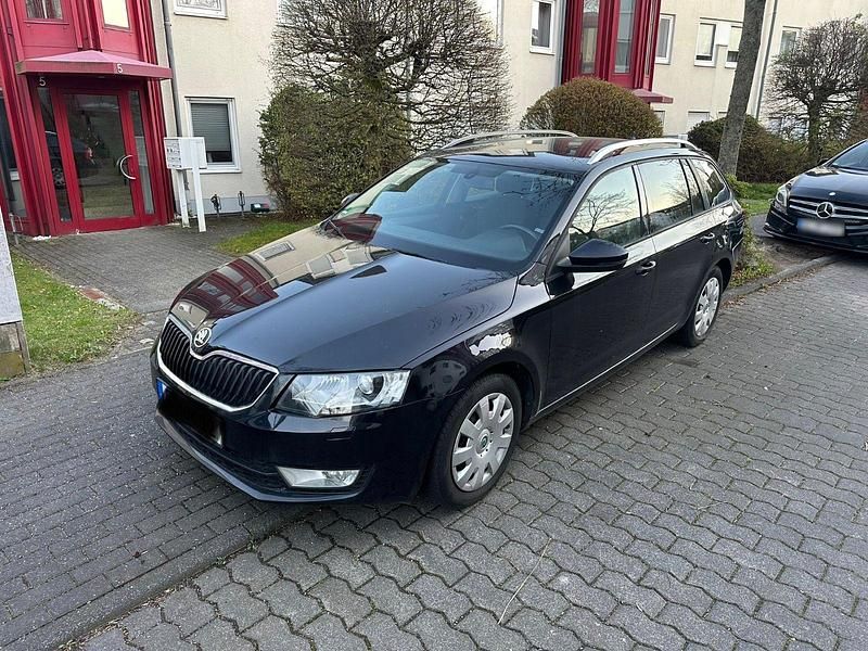 Gebraucht Skoda Octavia Ambition 150 PS (110 kW) 2014 Schwarz Kleinwagen