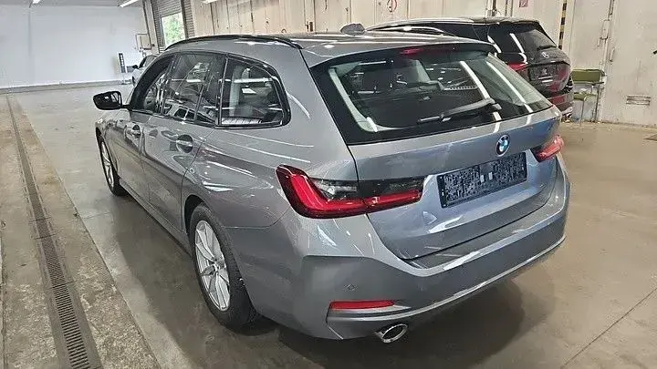 Gebraucht BMW 320 Shadowline 190 PS (139 kW) 2024 Grau Limousine