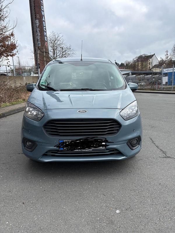 Gebraucht Ford Tourneo Courier 100 PS (73 kW) 2021 Blau Van / Kleinbus