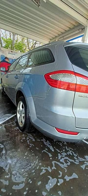 Gebraucht Ford Mondeo 140 PS (102 kW) 2007 Grau Kombi