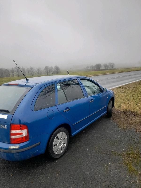 Gebraucht Skoda Fabia 80 PS (58 kW) 2006 Blau Limousine