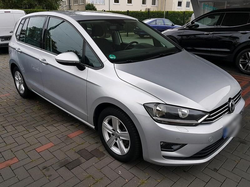 Silber Gebraucht 2015 VW Golf Sportsvan Van / Kleinbus | 10.600 € (Guter Preis) - Bild 1/4