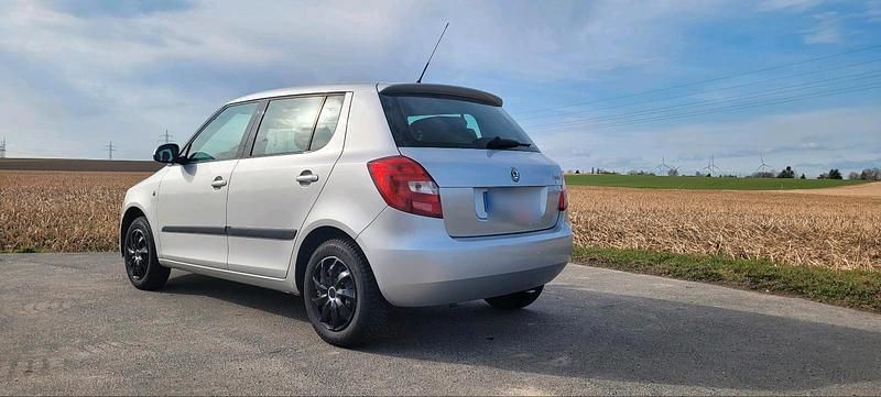 Gebraucht Skoda Fabia 60 PS (44 kW) 2007 Silber Kleinwagen