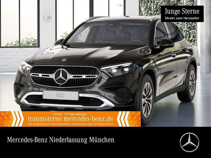 Schwarz Gebraucht 2024 Mercedes GLC200 Avantgarde SUV | 47.590 € (Guter Preis) - Bild 1/3