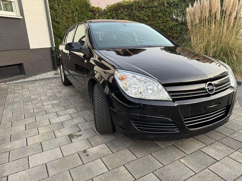 Gebraucht Opel Astra 105 PS (77 kW) 2005 Schwarz Limousine