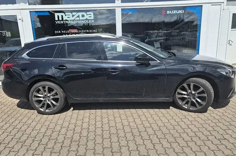 Gebraucht Mazda 6 175 PS (128 kW) 2017 Onyxschwarz metallic Kombi