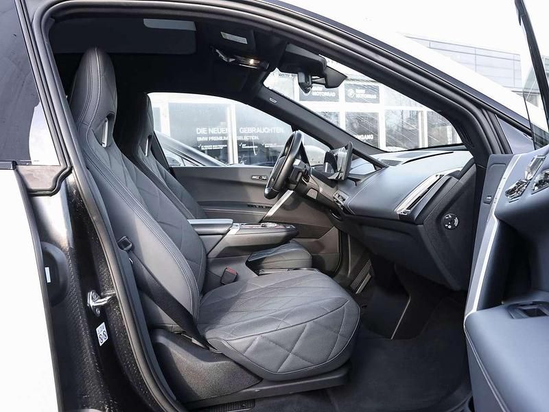 Gebraucht BMW iX 239 kW (326 PS) 2023 Mineral weiss metallic SUV