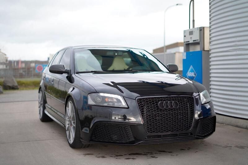 Schwarz Gebraucht 2012 Audi RS3 Ambiente Kleinwagen | 31.499 € (Guter Preis) - Bild 1/4