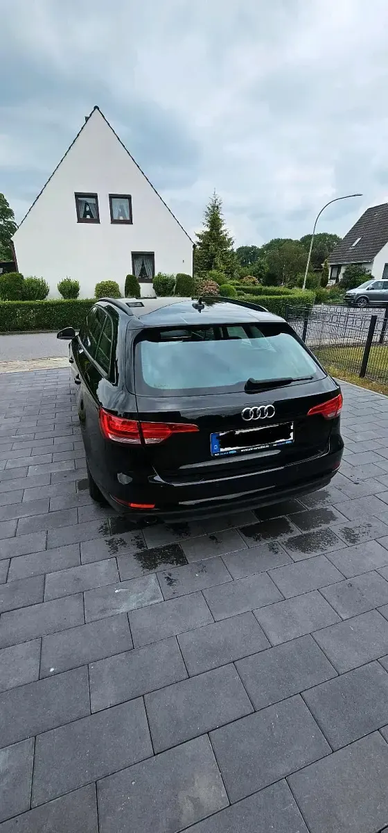 Gebraucht Audi A4 150 PS (110 kW) 2016 Schwarz Kombi