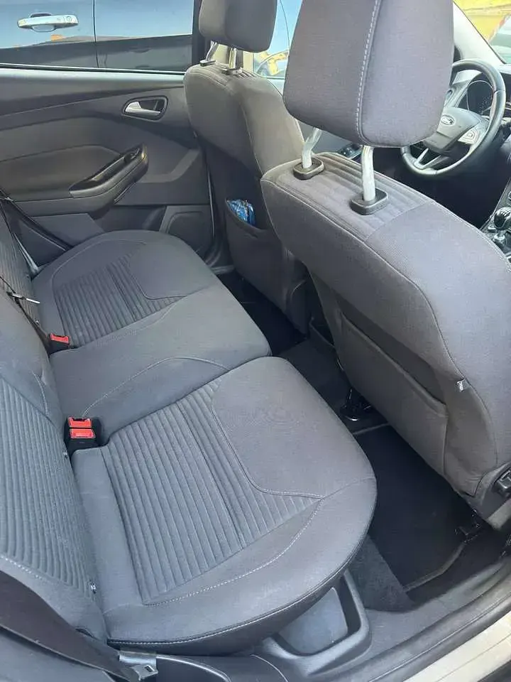 Gebraucht Ford Focus Titanium 125 PS (91 kW) 2016 Bronze Kombi