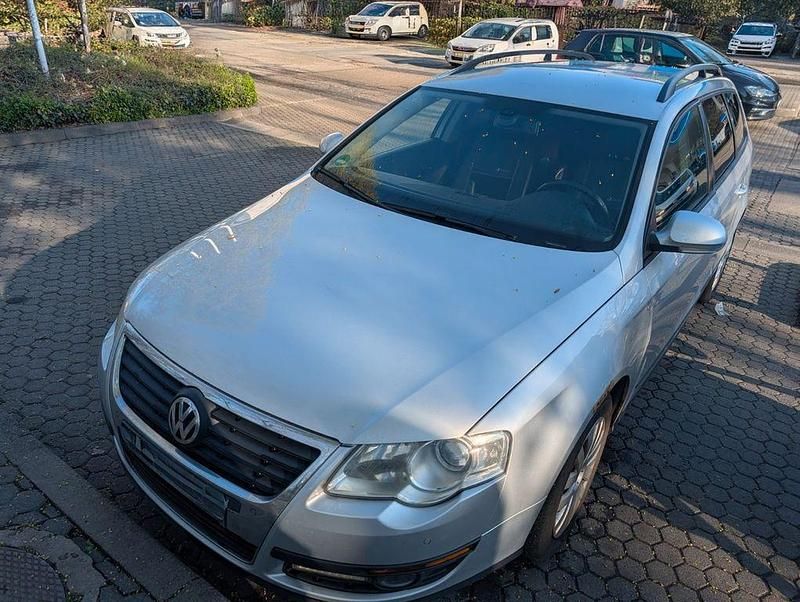 Gebraucht VW Passat 122 PS (89 kW) 2009 Silber Kombi