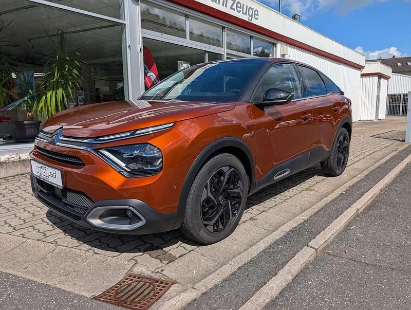 Karamellbraun Gebraucht 2021 Citroën C4 PureTech Limousine | 19.950 € (Fairer Preis) - Bild 1/4