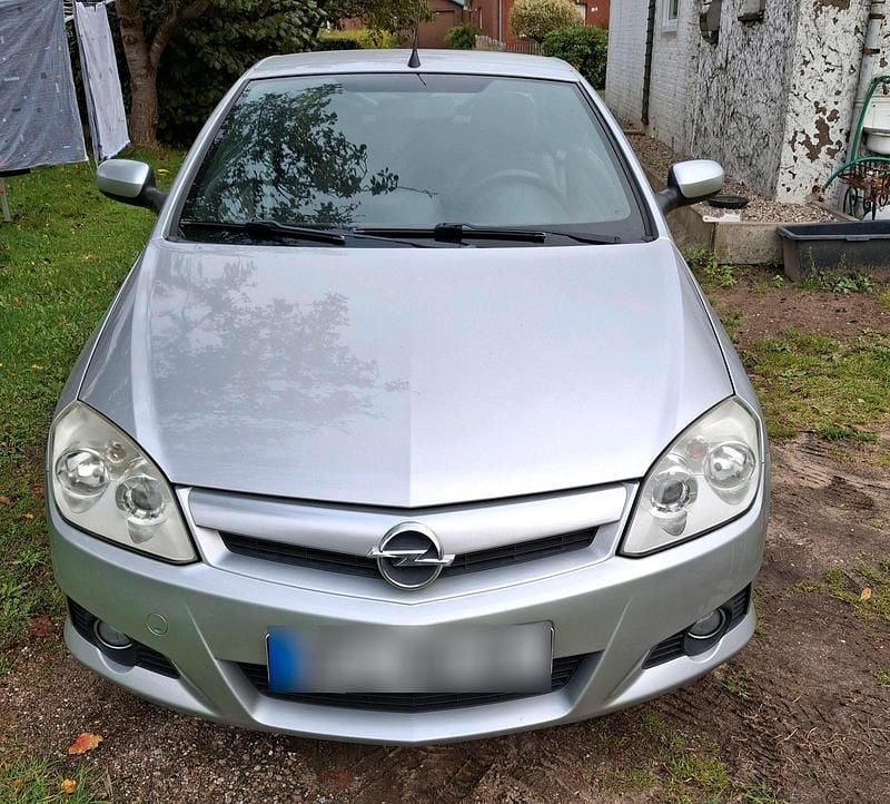 Gebraucht Opel Tigra 90 PS (66 kW) 2005 Silber Cabrio