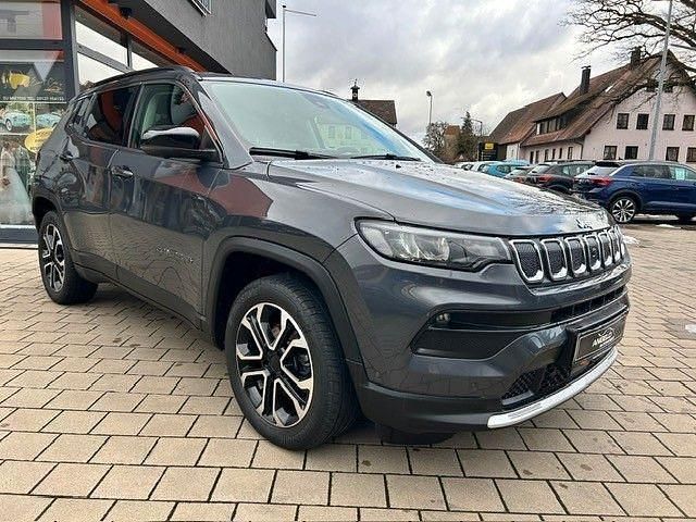 Gebraucht Jeep Compass 80th Anniversary 131 PS (96 kW) 2022 Brilliant silver SUV
