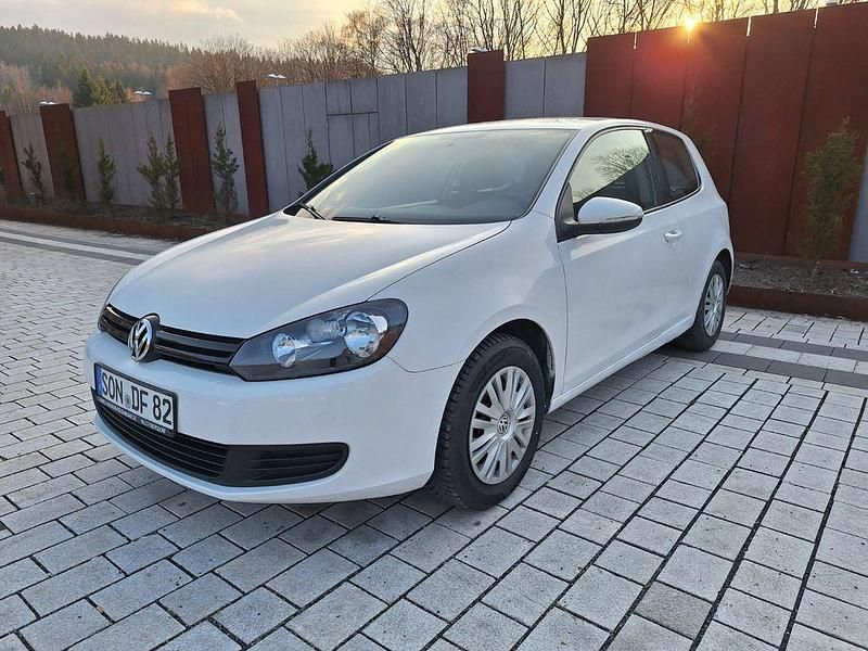 Gebraucht VW Golf VI 80 PS (58 kW) 2009 Weiß Kleinwagen