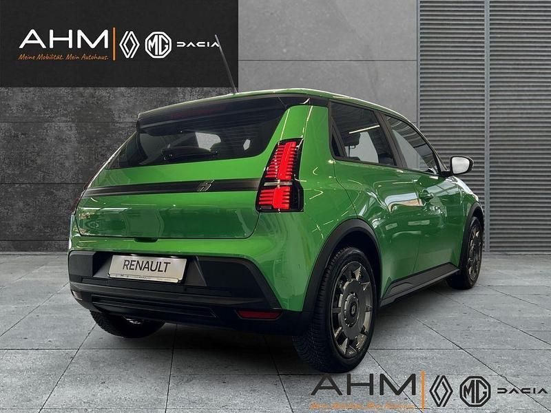 Second-hand Renault R5 Evolution 89 kW (122 CP) 2025 Verde Hatchback