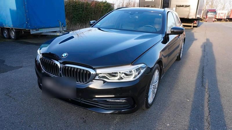 Gebraucht BMW 530 265 PS (194 kW) 2017 Schwarz Kombi