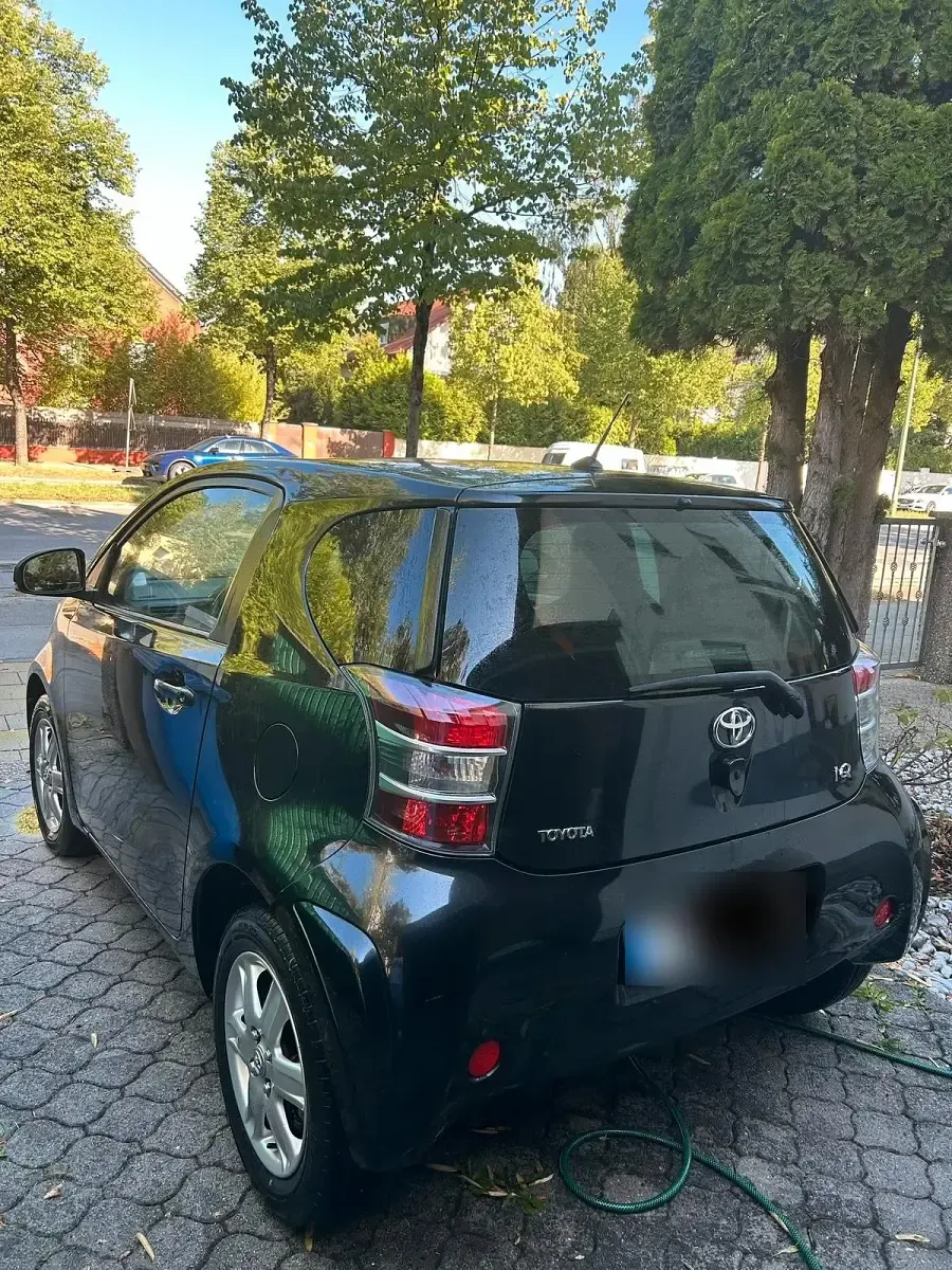 Gebraucht Toyota iQ 50 PS (36 kW) 2009 Schwarz Kleinwagen
