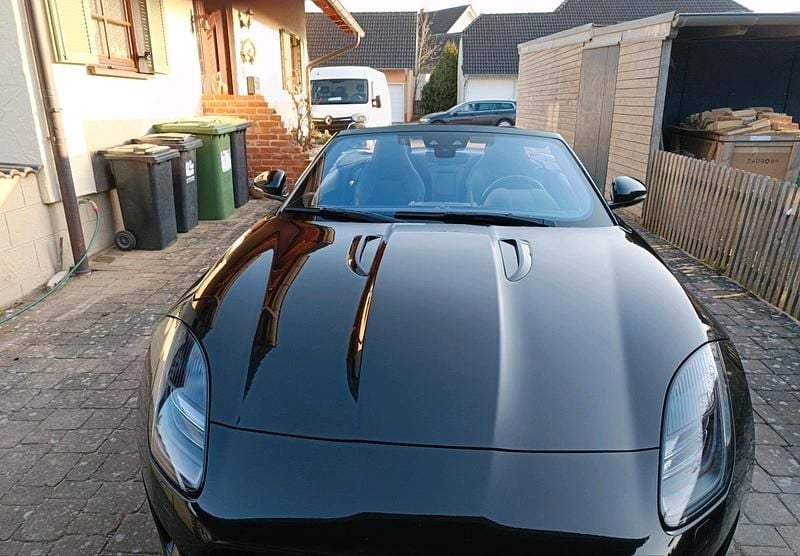 Gebraucht Jaguar F-Type R-Dynamic 300 PS (220 kW) 2017 Schwarz Cabrio