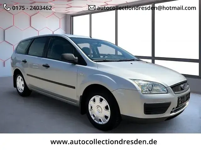 Gebraucht Ford Focus Trend 101 PS (74 kW) 2005 Silber Kombi