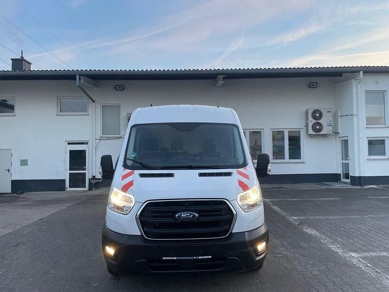 Gebraucht Ford Transit 131 PS (96 kW) 2021 Frozen white Van / Kleinbus