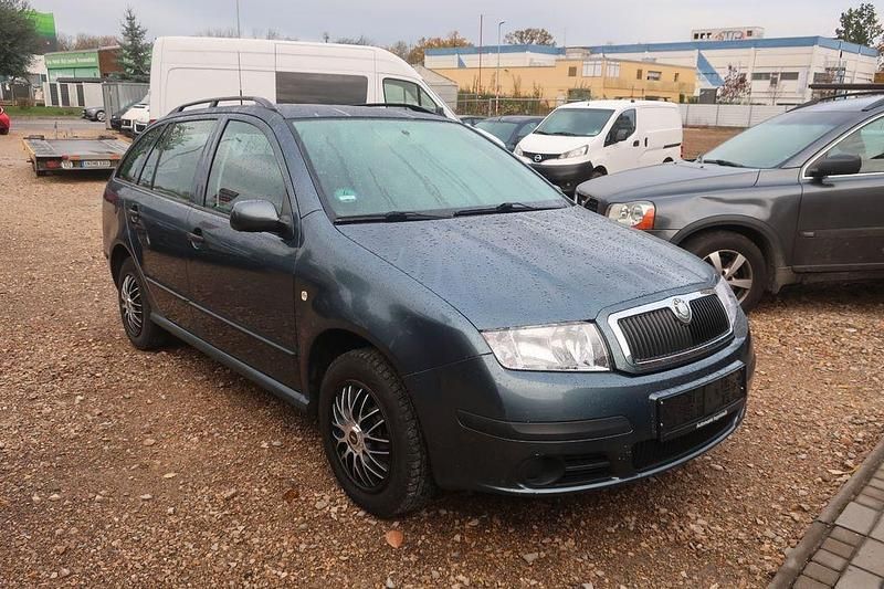 Grau Gebraucht 2006 Skoda Fabia Sport Kombi | 1.490 € (Fairer Preis) - Bild 1/4