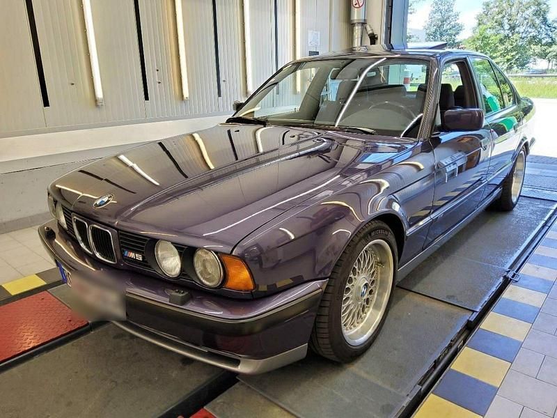 Andere farben Gebraucht 1993 BMW M5 Limousine | 44.200 € - Bild 1/4
