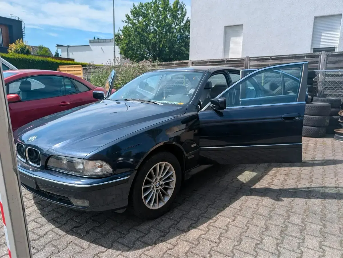 Gebraucht BMW 520 150 PS (110 kW) 1999 Blau Limousine