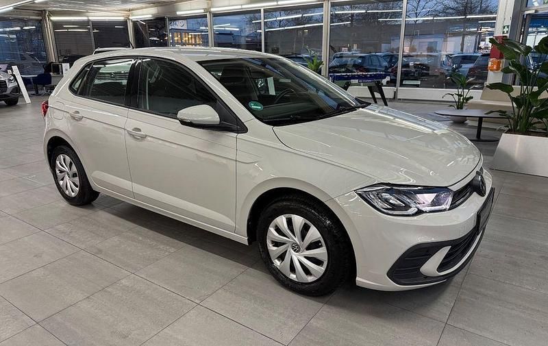Grau Gebraucht 2023 VW Polo Life Kleinwagen | 13.990 € (Guter Preis) - Bild 1/4