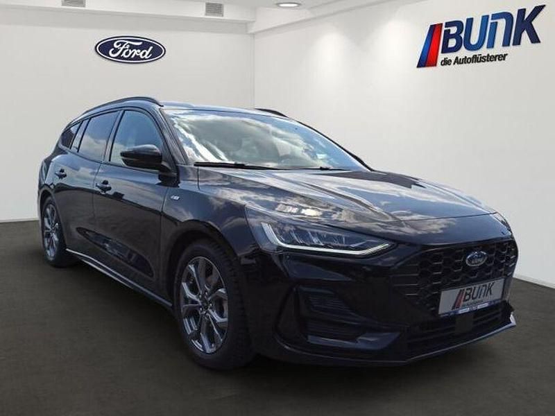 Gebraucht Ford Focus ST-Line 155 PS (114 kW) 2024 Obsidianschwarz metallic Limousine