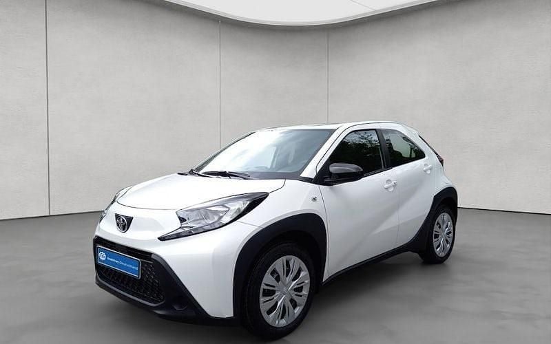 Weiß Neu 2025 Toyota Aygo Business Edition Kleinwagen | 18.890 € - Bild 1/4
