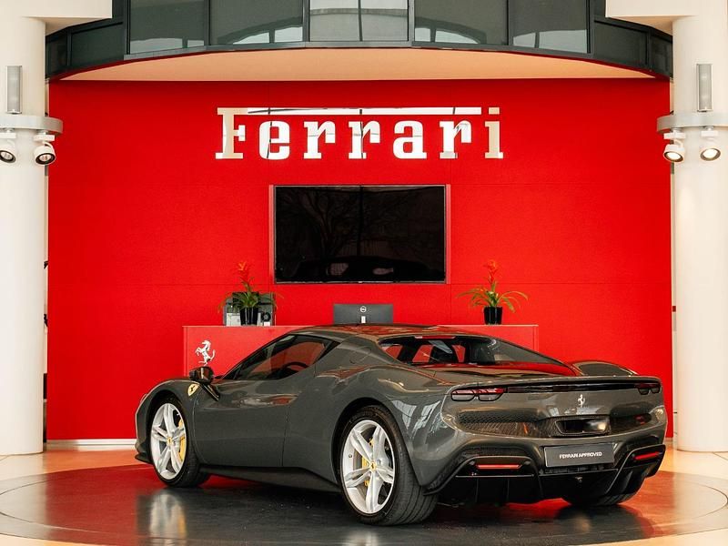 Gebraucht Ferrari 296 829 PS (609 kW) 2024 Grigio scuro Coupé