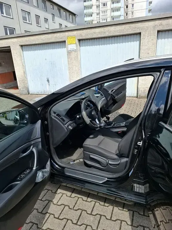Gebraucht Hyundai i40 Edition 135 PS (99 kW) 2013 Schwarz Kombi