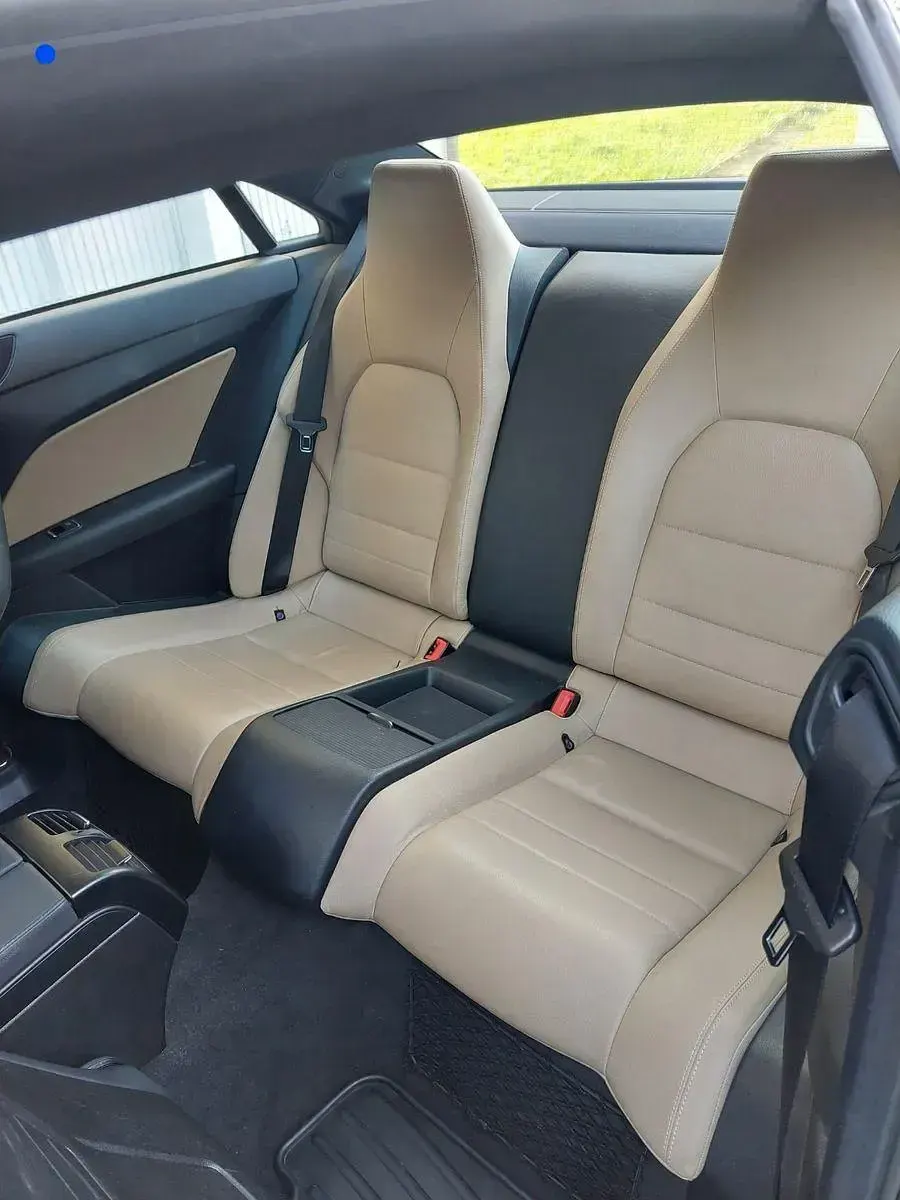 Gebraucht Mercedes E350 265 PS (194 kW) 2012 Schwarz Coupé