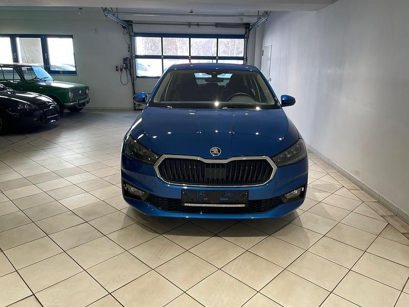 Gebraucht Skoda Fabia Selection 95 PS (69 kW) 2024 Blau metallic Kleinwagen