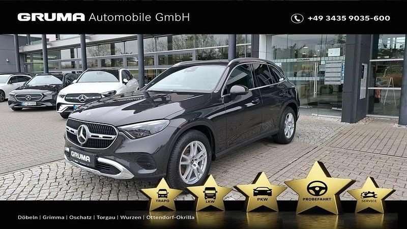 Lack graphitgrau Gebraucht 2025 Mercedes GLC200 Avantgarde SUV | 49.990 € (Guter Preis) - Bild 1/4