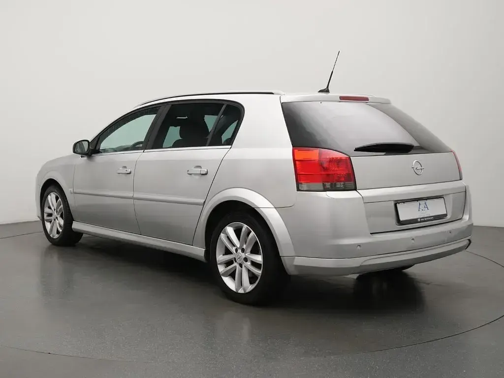Gebraucht Opel Signum 150 PS (110 kW) 2008 Silber Kleinwagen