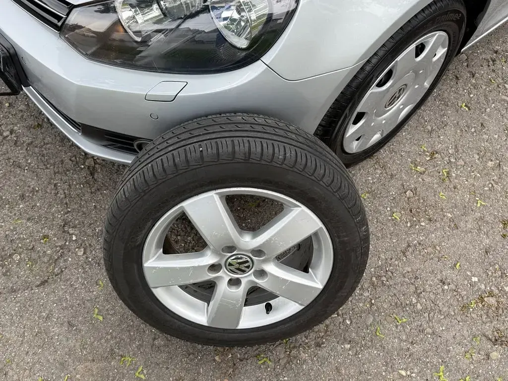 Gebraucht VW Golf VII 140 PS (102 kW) 2012 Silber Kombi