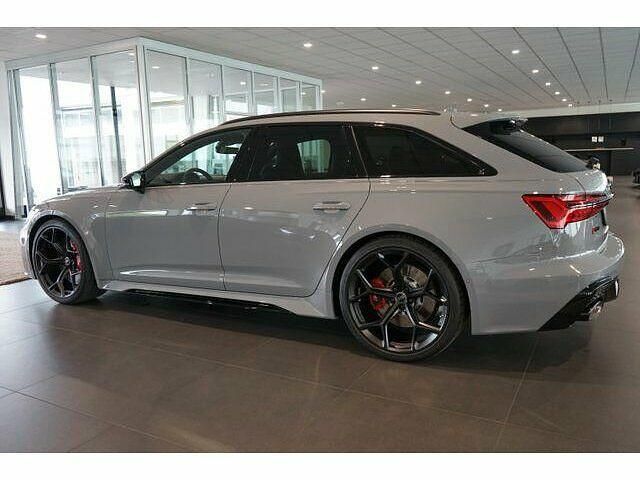 Gebraucht Audi RS6 Performance 630 PS (463 kW) 2024 Nardograu Kombi