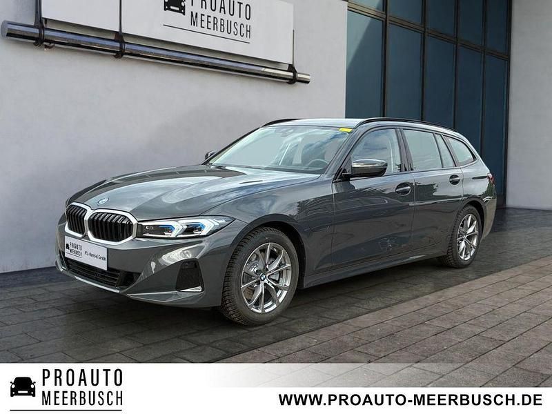Grau Gebraucht 2024 BMW 330e Comfort Edition Limousine | 37.999 € (Superpreis) - Bild 1/4