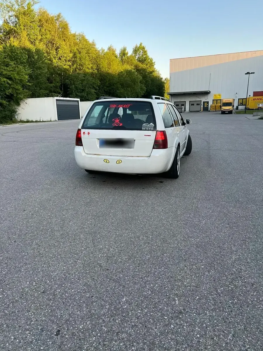 Gebraucht VW Golf IV 105 PS (77 kW) 2001 Weiß Kombi