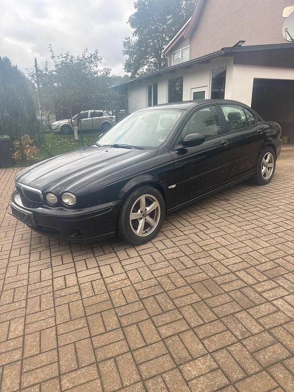 Schwarz Gebraucht 2006 Jaguar X-type Limousine | 999 € - Bild 1/4