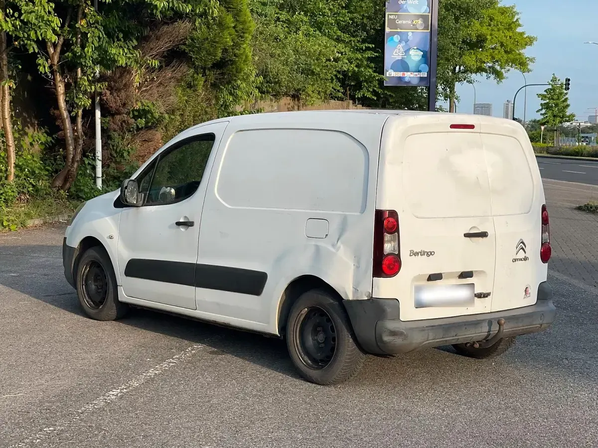 Gebraucht Citroën Berlingo 75 PS (55 kW) 2013 Weiß Van / Kleinbus