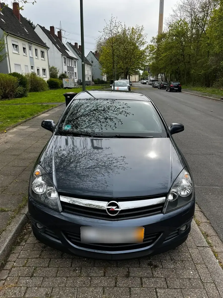 Gebraucht Opel Astra GTC 105 PS (77 kW) 2006 Blau Coupé