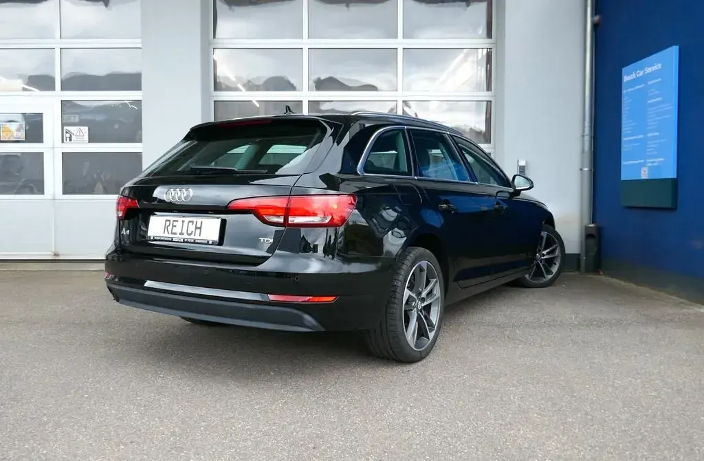Brugt Audi A4 Design 150 HK (110 kW) 2015 Sort Stationcar