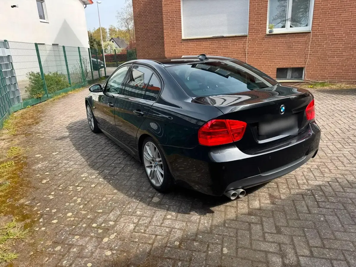 Gebraucht BMW 325 M Sport 197 PS (144 kW) 2008 Schwarz Limousine