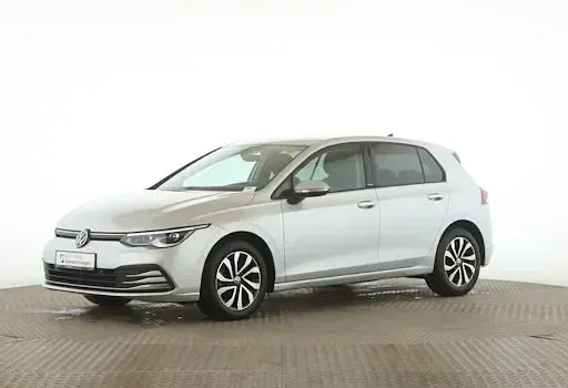 Gebraucht VW Golf VIII Active 150 PS (110 kW) 2022 Silber Limousine
